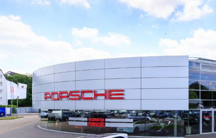  PORSCHE ZENTRUM AACHEN 