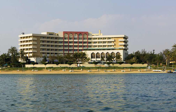  Mercure Hotel 